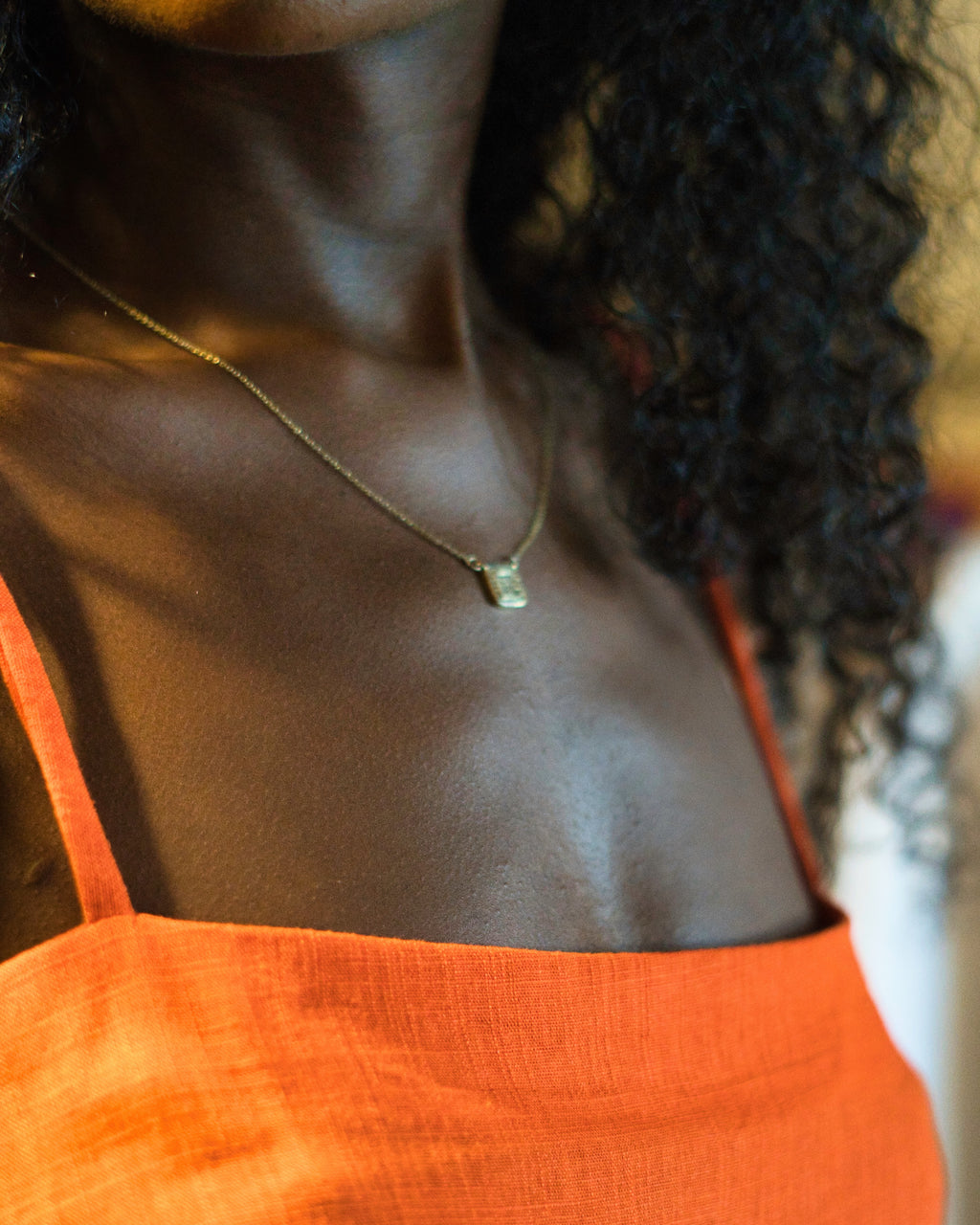 Top à fines bretelles