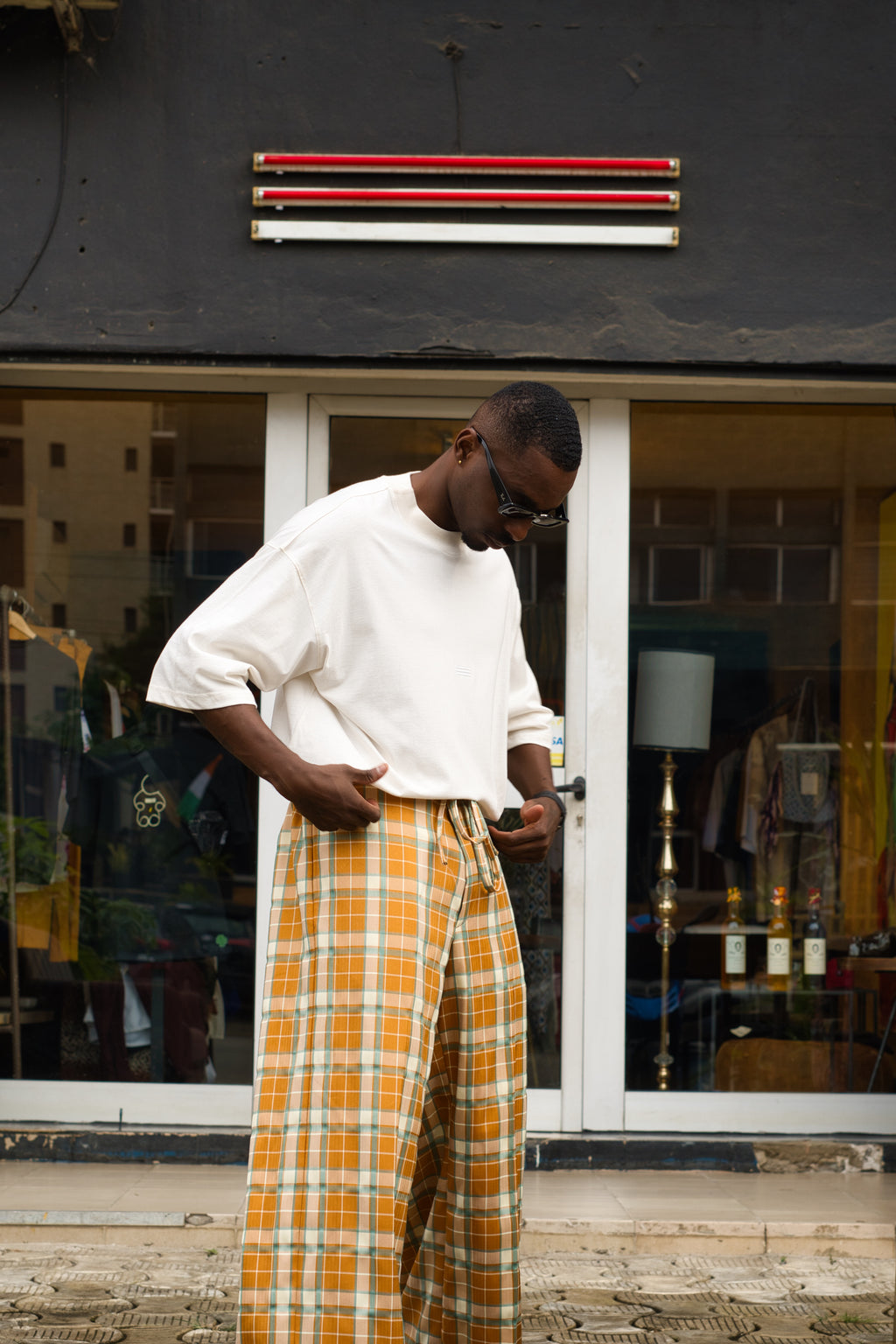 T-SHIRT BEIGE BRODE BEIGE OVERSIZE-DOZO X LUCK