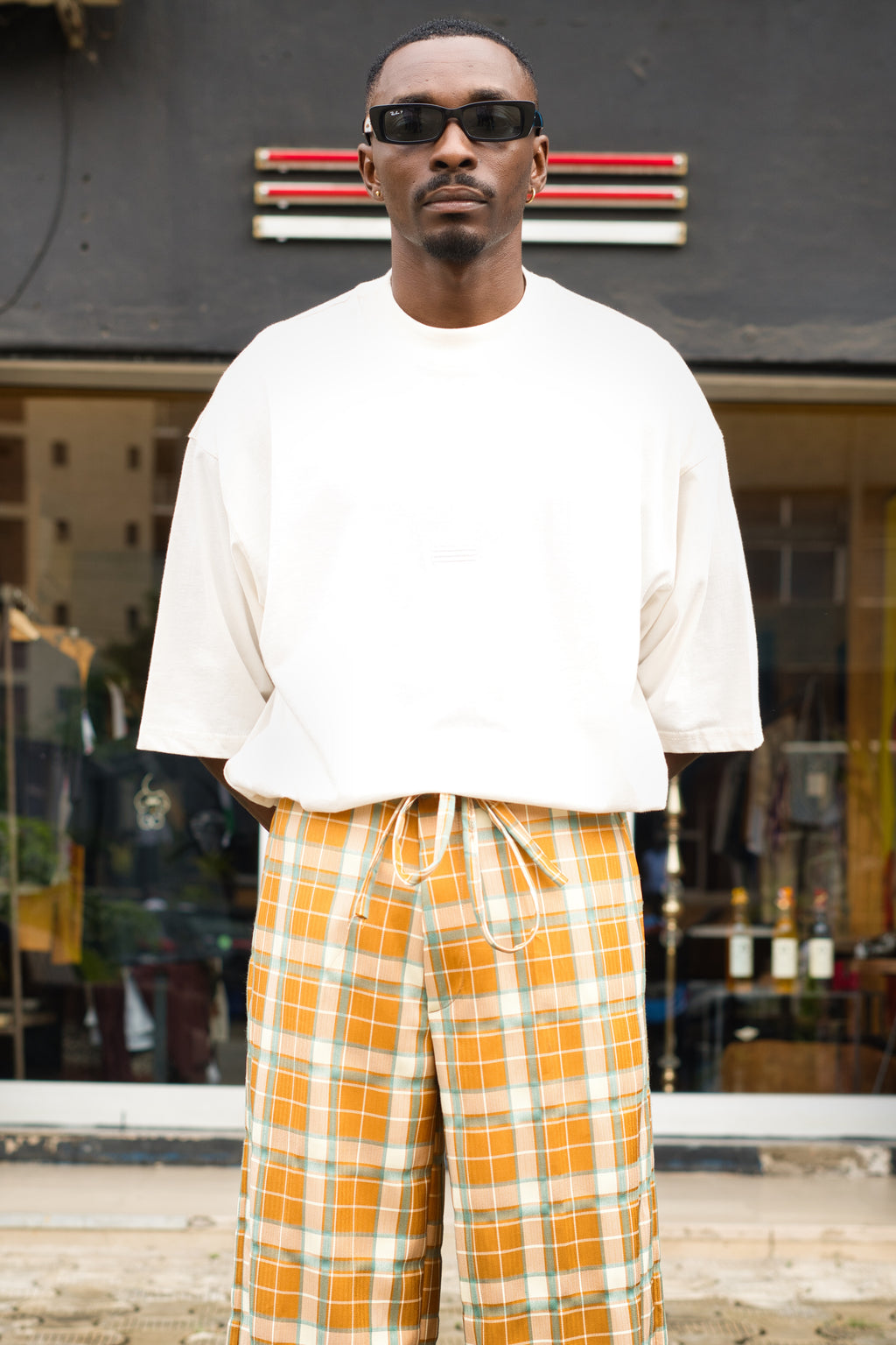 T-SHIRT BEIGE BRODE BEIGE OVERSIZE-DOZO X LUCK