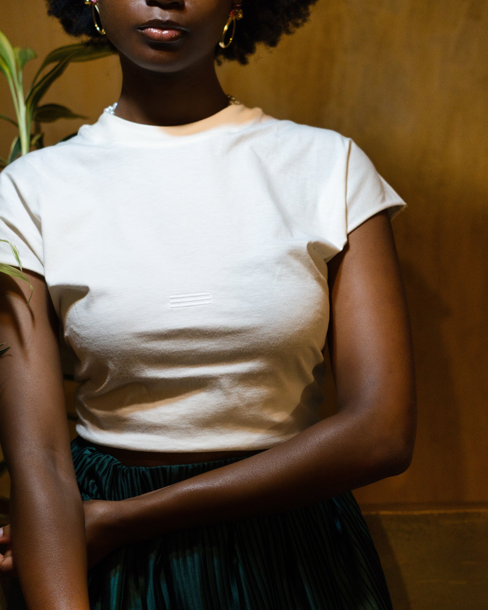 T-Shirt Crop Sans Manche Beige Brode - DOZO X LUCK