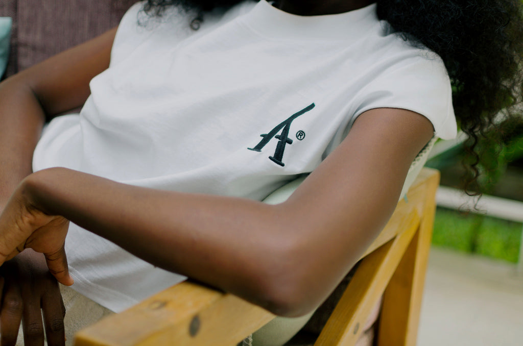 "City of newness" tshirt crop sans manches